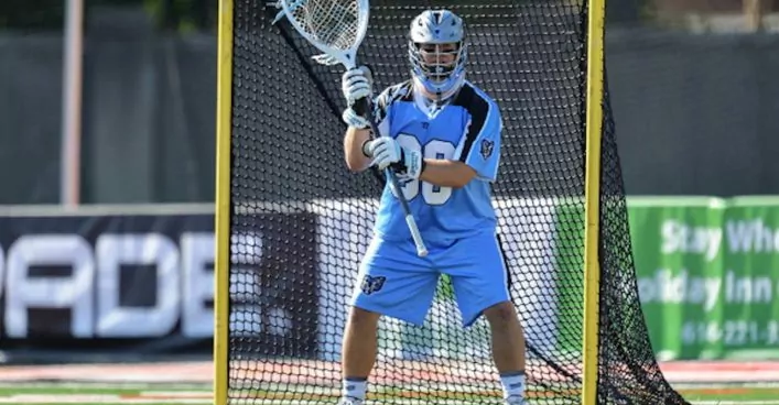 Perfect-Lacrosse-Goalie-Stance